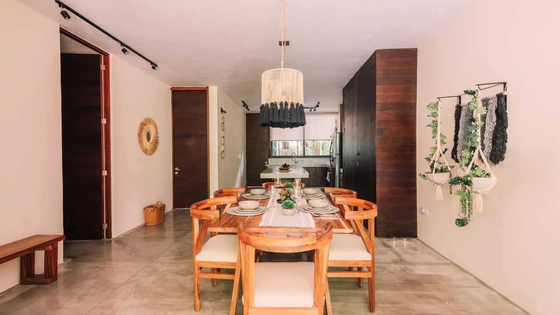טולום Quiet, Lux, Spacious And Comfy 2Bd 2Bth Condo,Private Pool, Wifi, Ac, 24Hr Security מלון דירות
